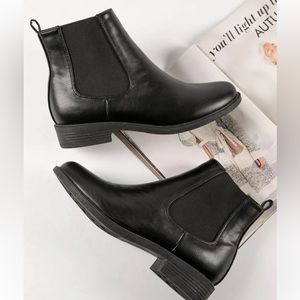 Shein Chelsea Boots Size 11 NEVER WORN